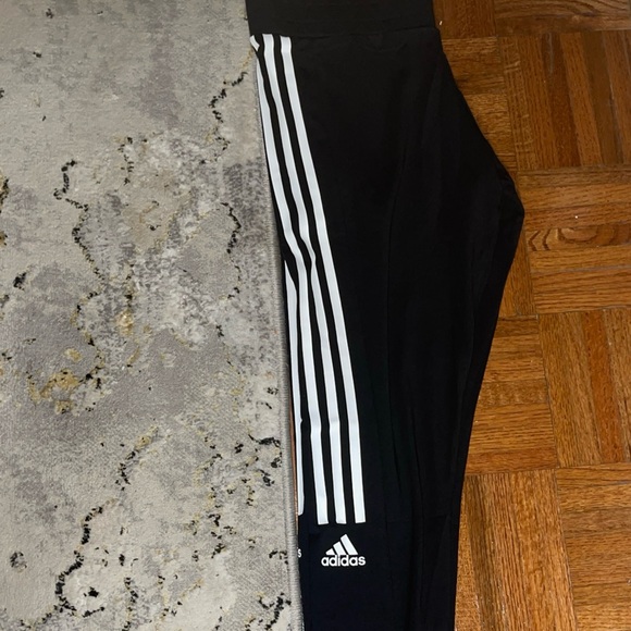 NWT adidas Women's Designed 2 Move 7/8 Tights high rise tight fit Aeroready med - Picture 9 of 16